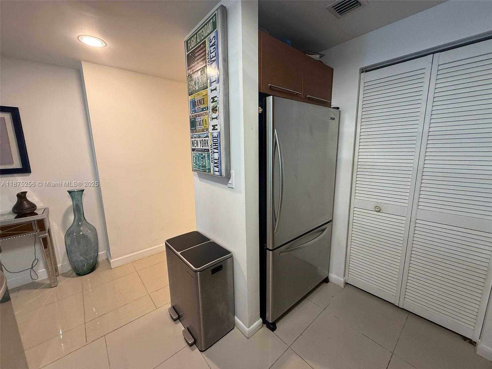 Small Image of 253 NORTH EAST 2ND ST #1506, Miami Number 6