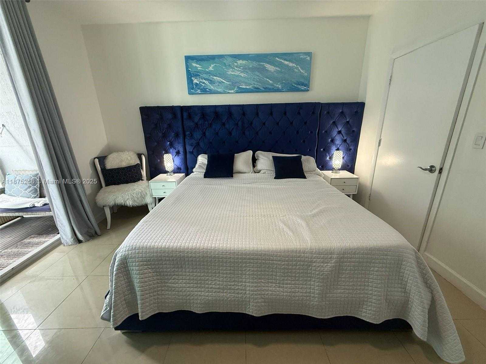 Small Image of 253 NORTH EAST 2ND ST #1506, Miami Number 9