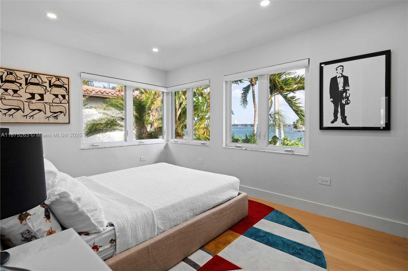 Small Image of 617 EAST DILIDO DR, Miami Beach Number 23