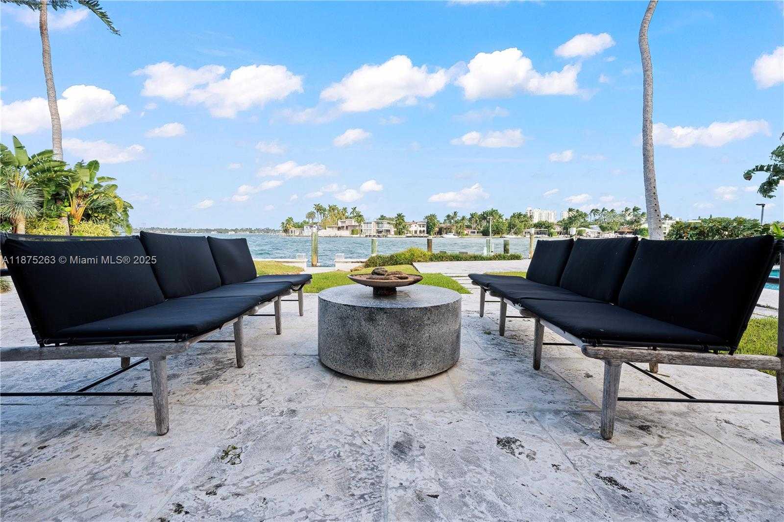 Small Image of 617 EAST DILIDO DR, Miami Beach Number 32
