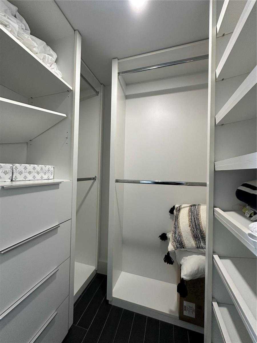Small Image of 3180 SOUTH OCEAN DR #1008, Hallandale Beach Number 20