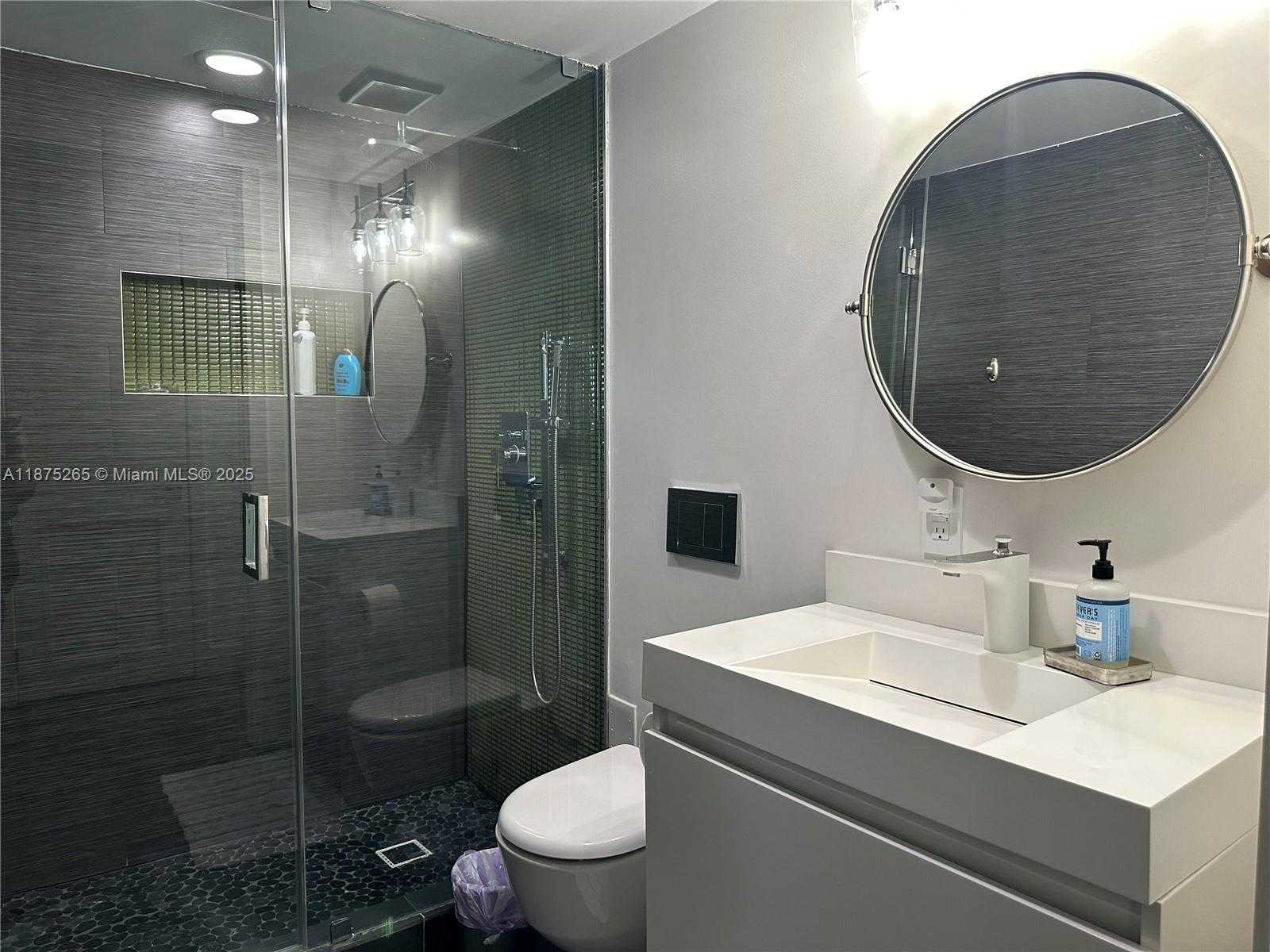 Small Image of 3180 SOUTH OCEAN DR #1008, Hallandale Beach Number 21