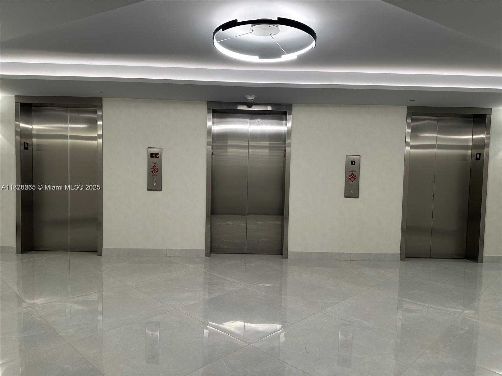 Small Image of 3180 SOUTH OCEAN DR #1008, Hallandale Beach Number 25