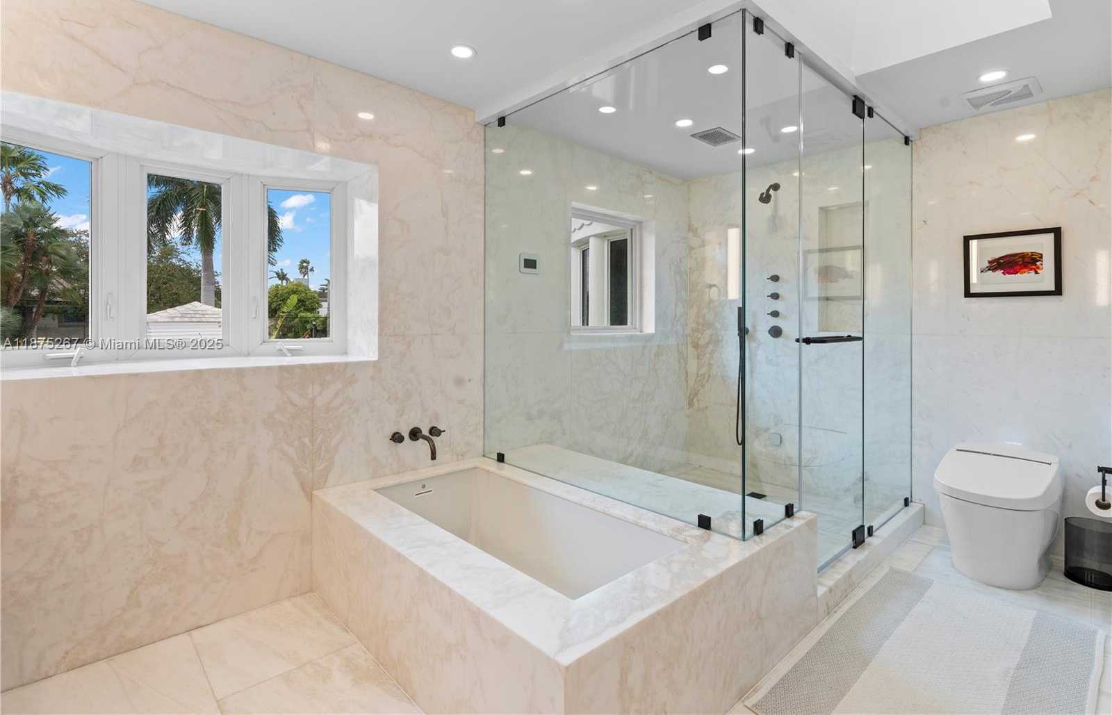 Small Image of 625 EAST DILIDO DR, Miami Beach Number 15