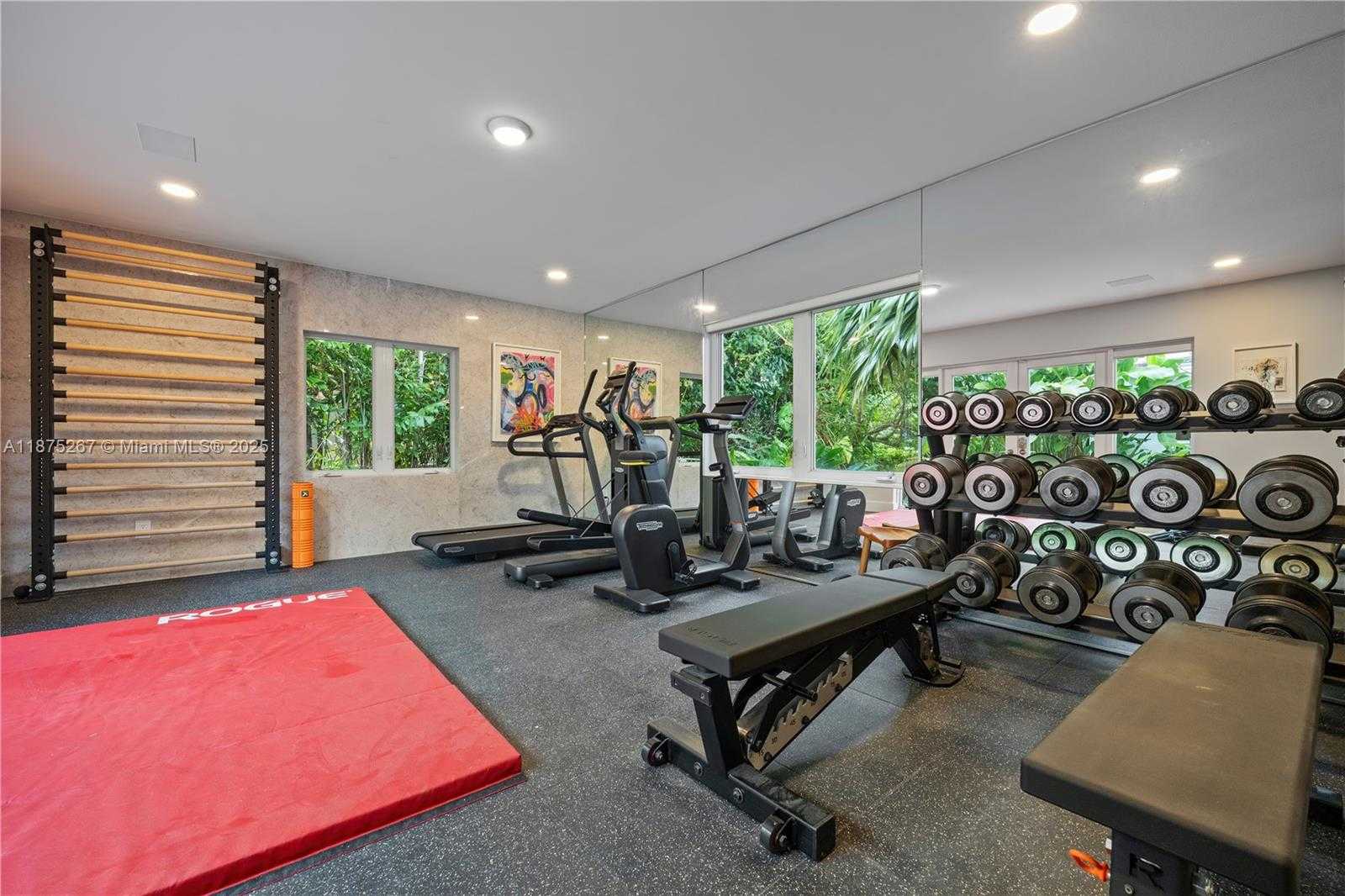 Small Image of 625 EAST DILIDO DR, Miami Beach Number 29