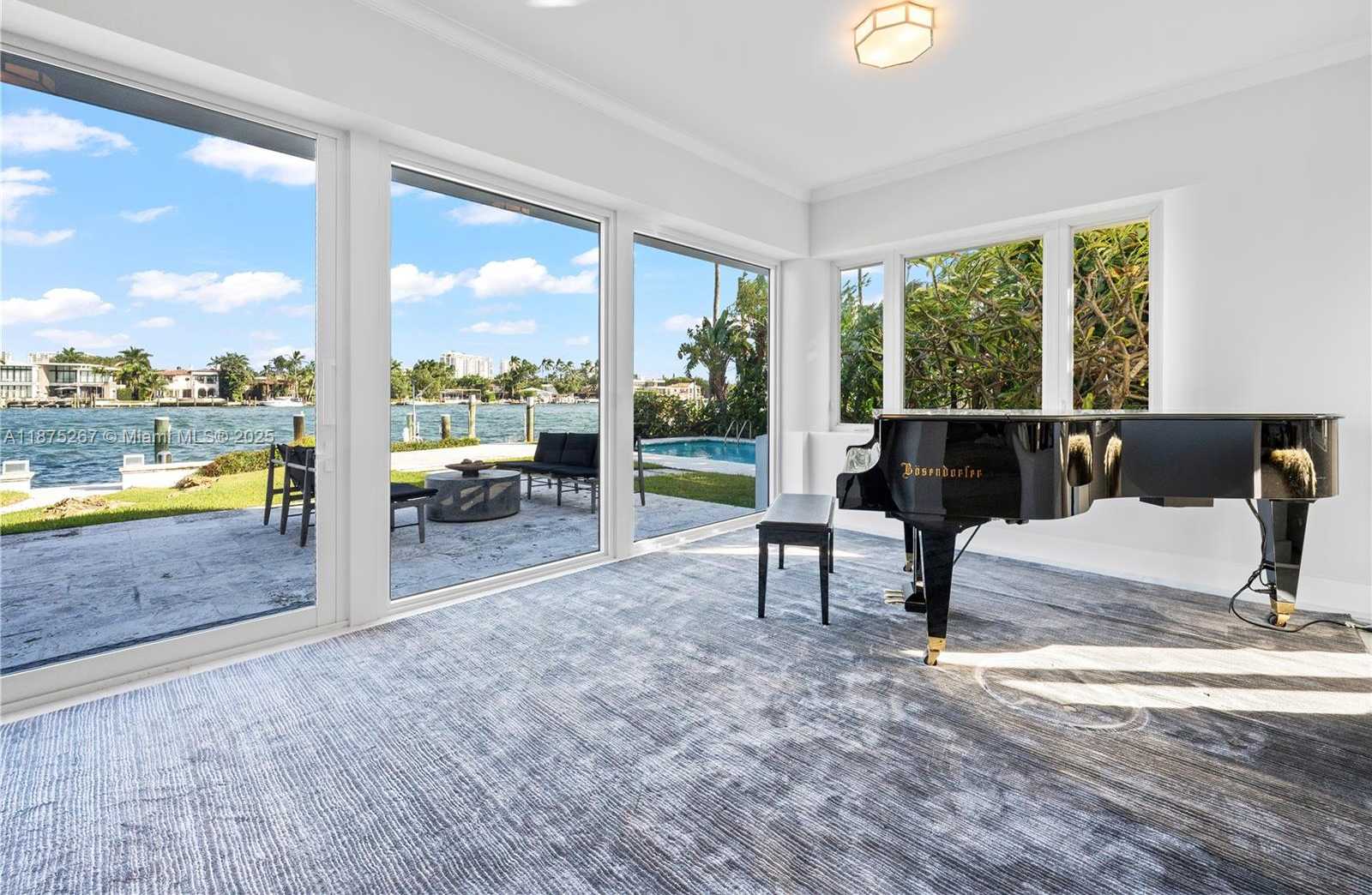 Small Image of 625 EAST DILIDO DR, Miami Beach Number 3