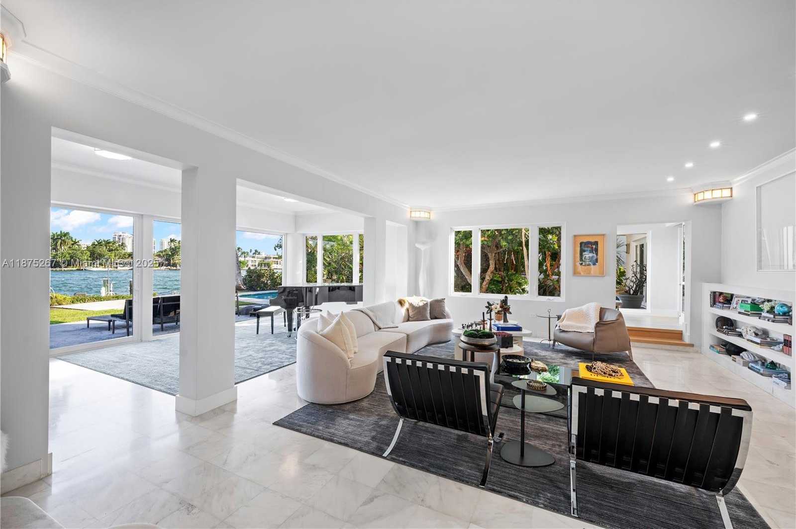 Small Image of 625 EAST DILIDO DR, Miami Beach Number 4
