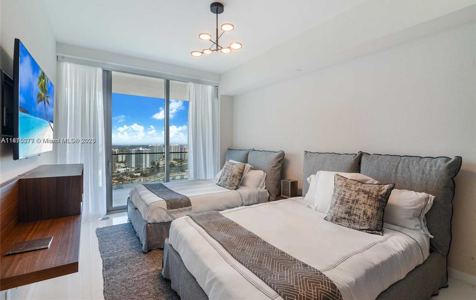 Small Image of 18975 COLLINS AVE #3102, Sunny Isles Beach Number 11