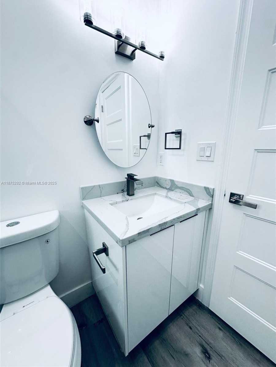 Small Image of 707 EAST 32 ST, Hialeah Number 14