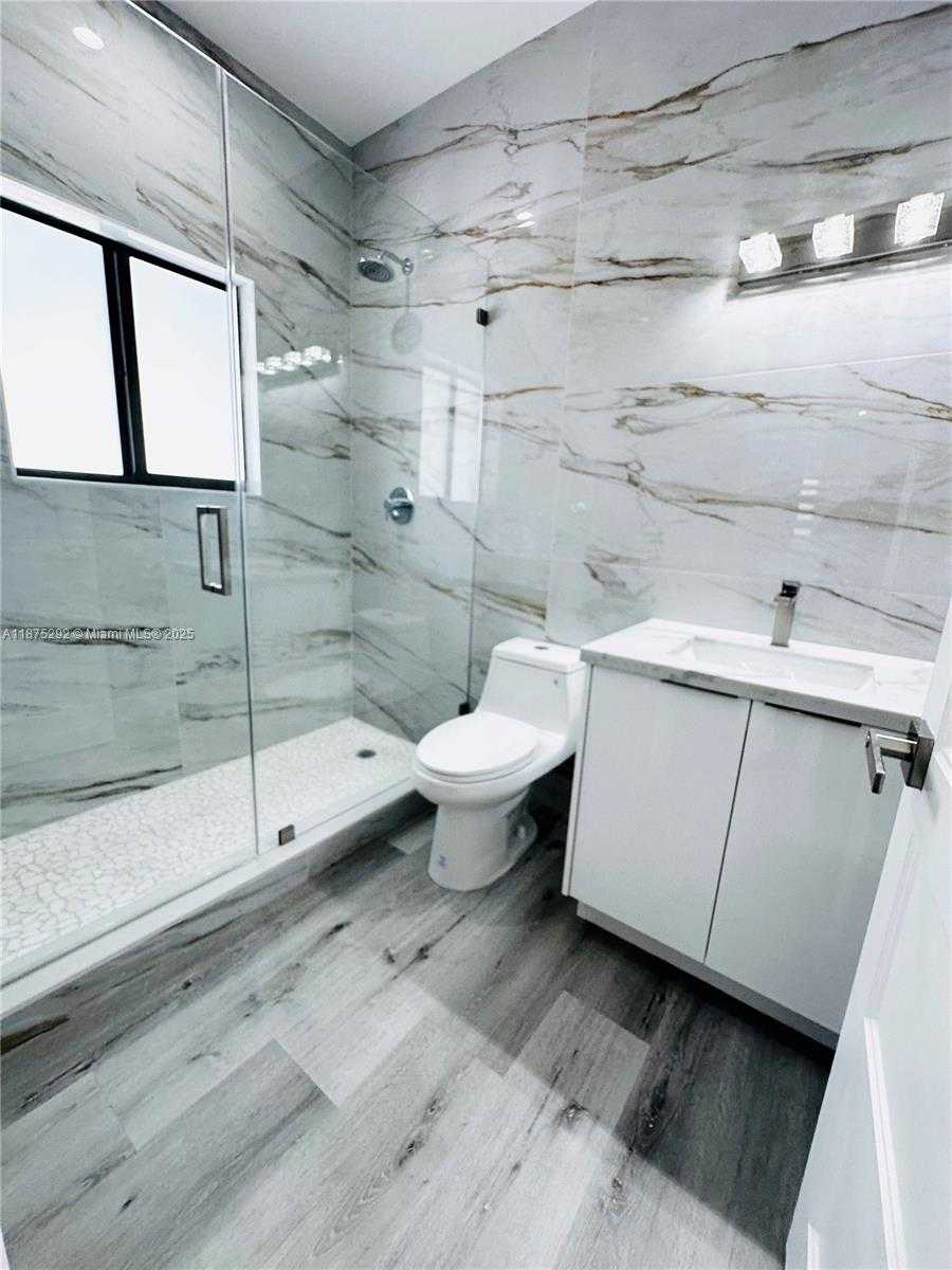 Small Image of 707 EAST 32 ST, Hialeah Number 15