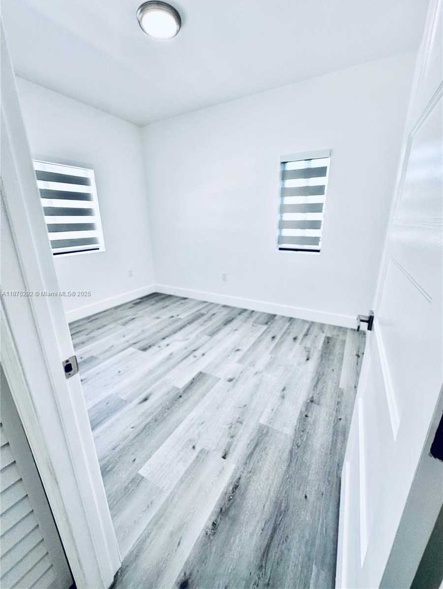 Small Image of 707 EAST 32 ST, Hialeah Number 21