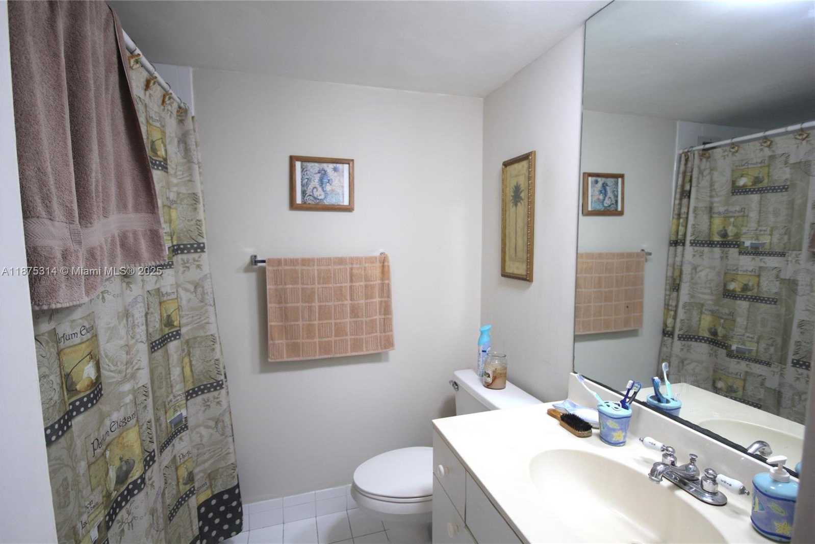Small Image of 5161 COLLINS AVE #603, Miami Beach Number 19