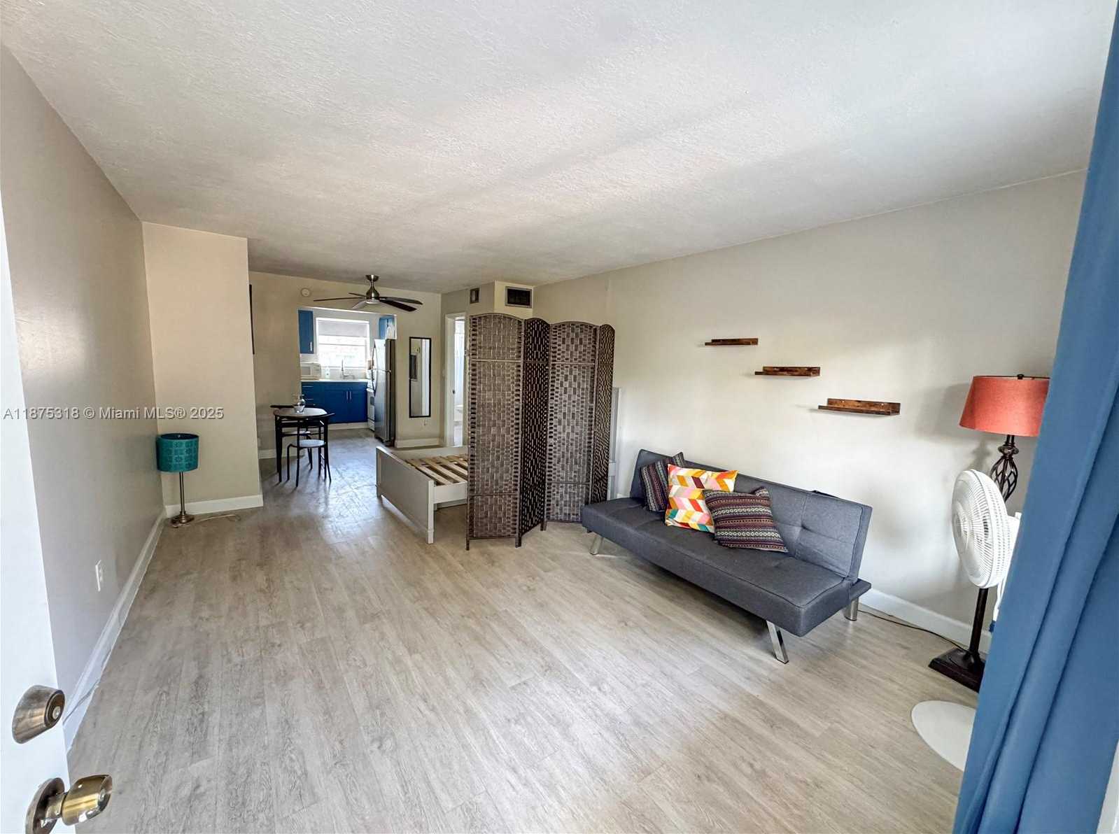 Small Image of 631 JEFFERSON AVE #302, Miami Beach Number 2