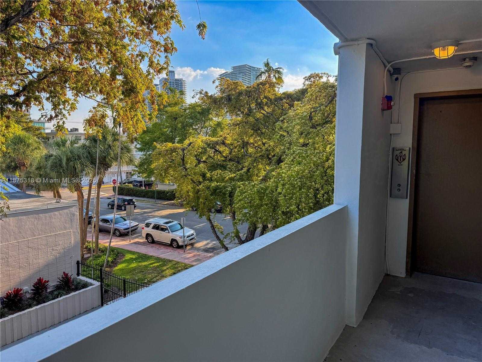 Small Image of 631 JEFFERSON AVE #302, Miami Beach Number 5