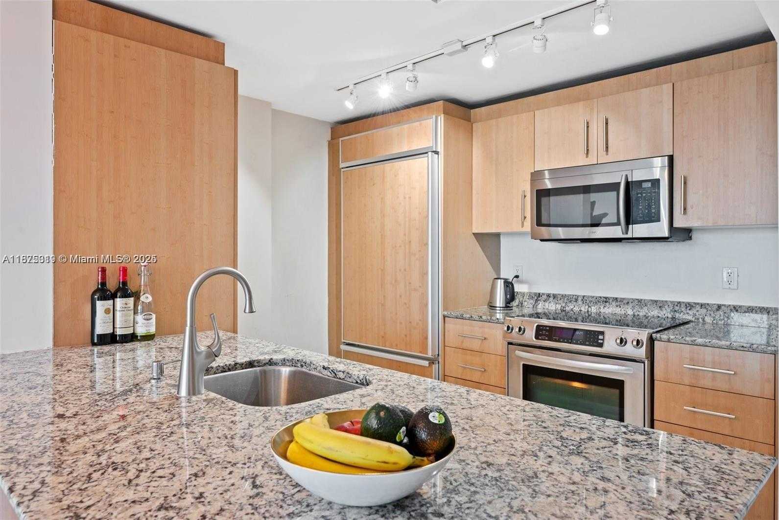 Small Image of 10275 COLLINS AVE #526, Bal Harbour Number 8