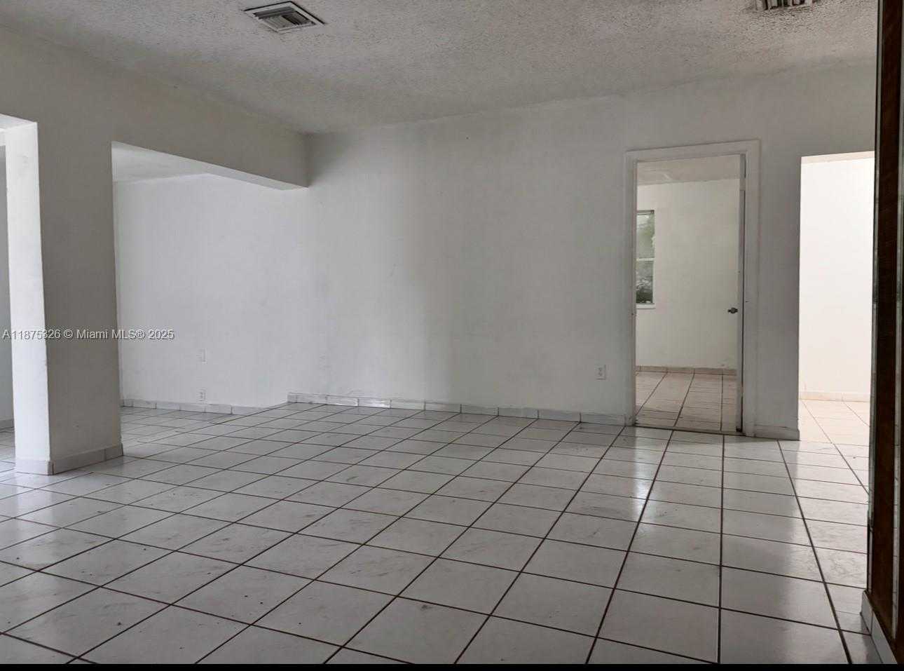 Small Image of 1565 NORTH EAST 141ST ST #1565, North Miami Number 2