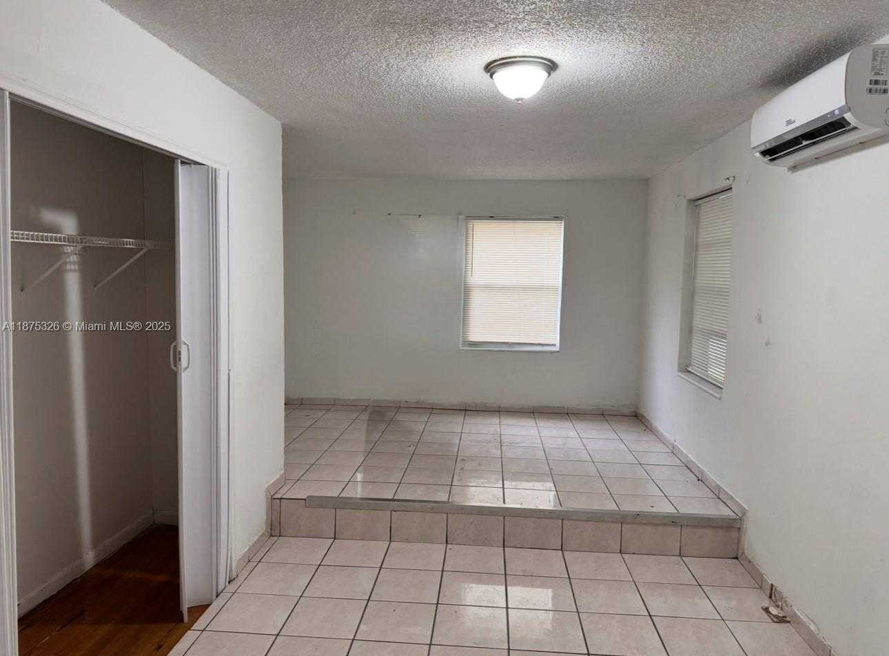 Small Image of 1565 NORTH EAST 141ST ST #1565, North Miami Number 20