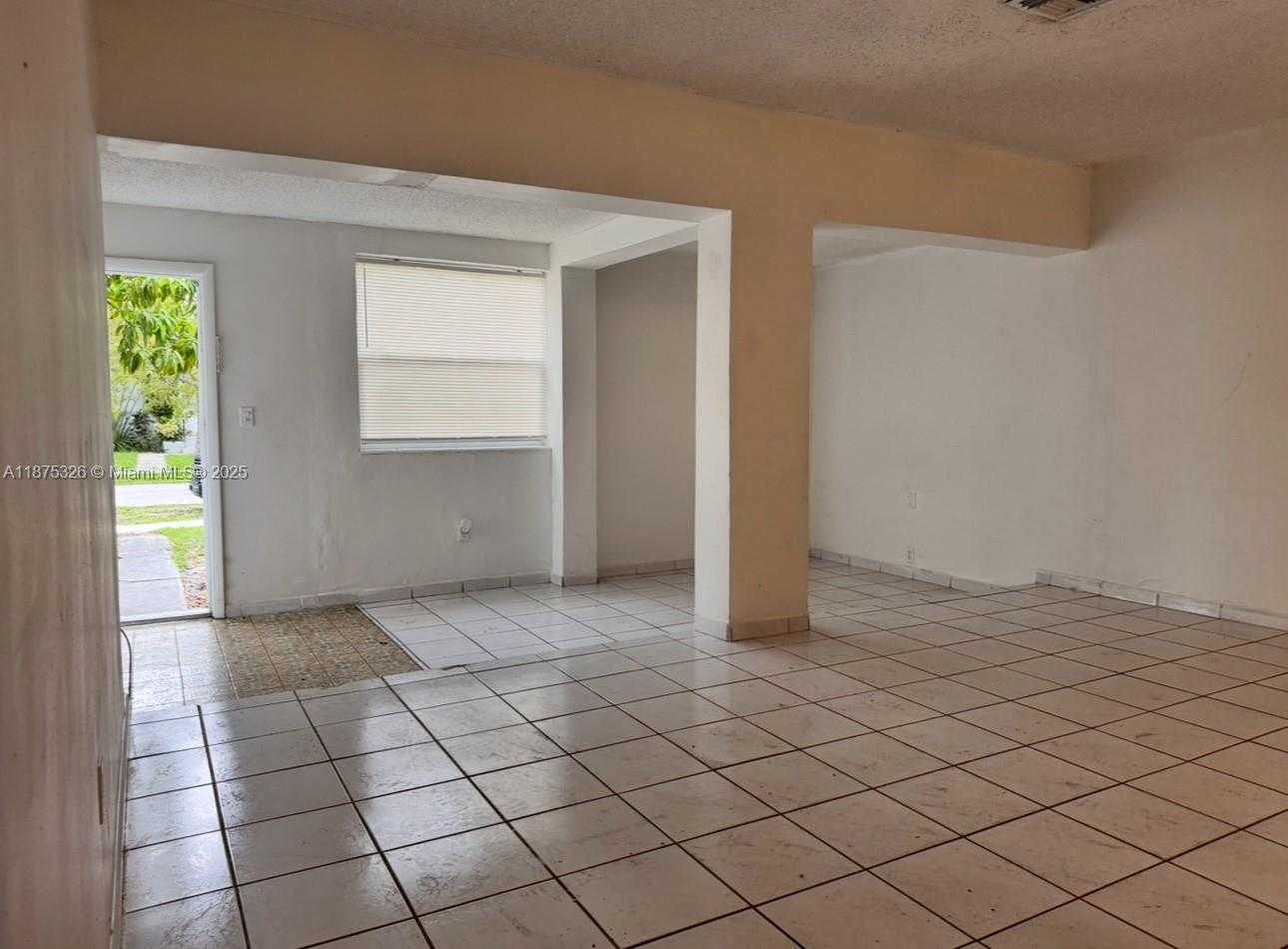 Small Image of 1565 NORTH EAST 141ST ST #1565, North Miami Number 4