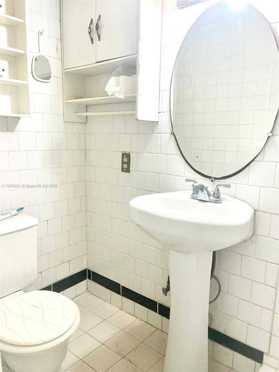 Small Image of 116 EDMUND RD #2, West Park Number 7
