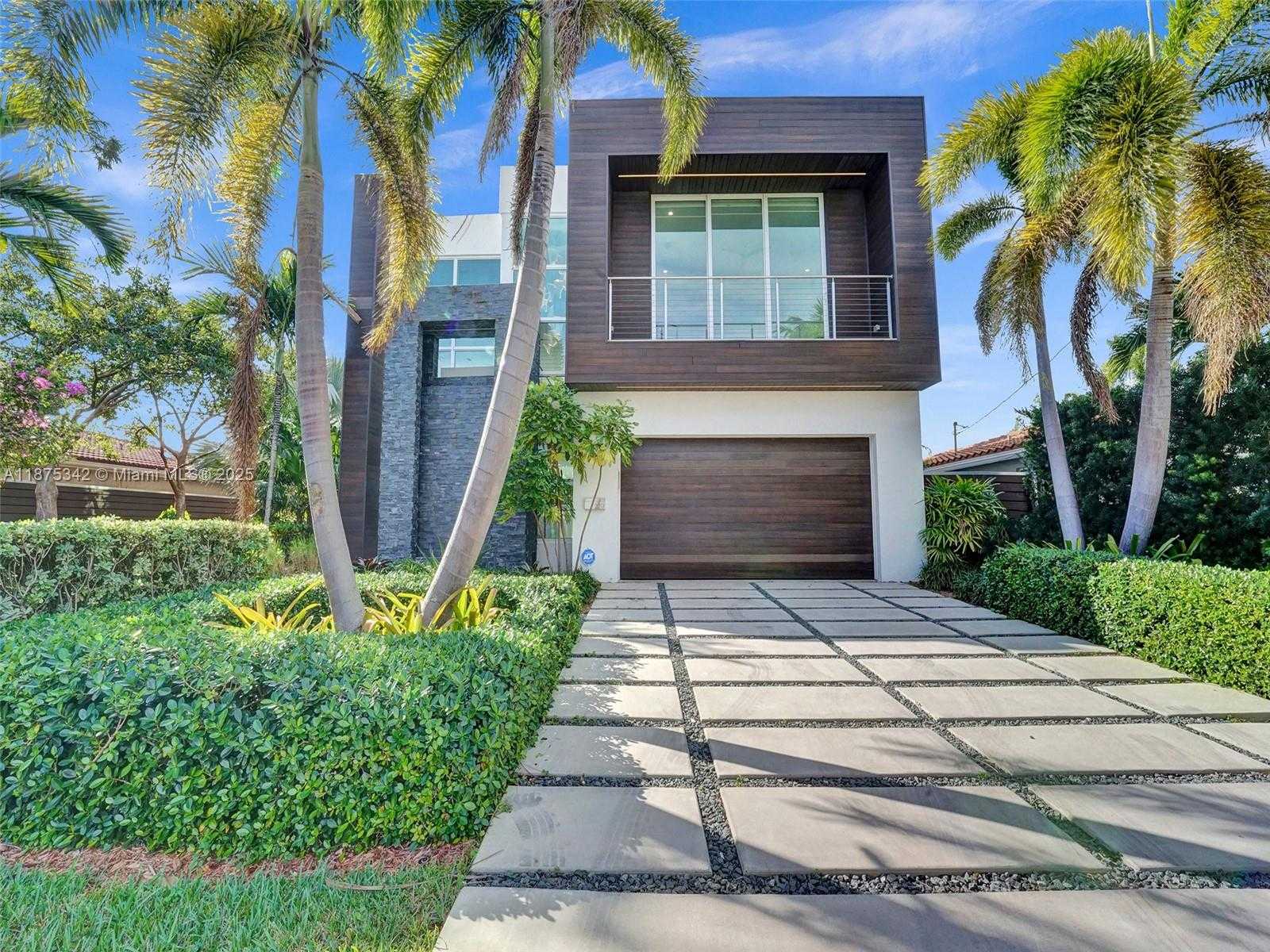 Small Image of 2217 NORTH EAST 17TH TER, Wilton Manors Number 3