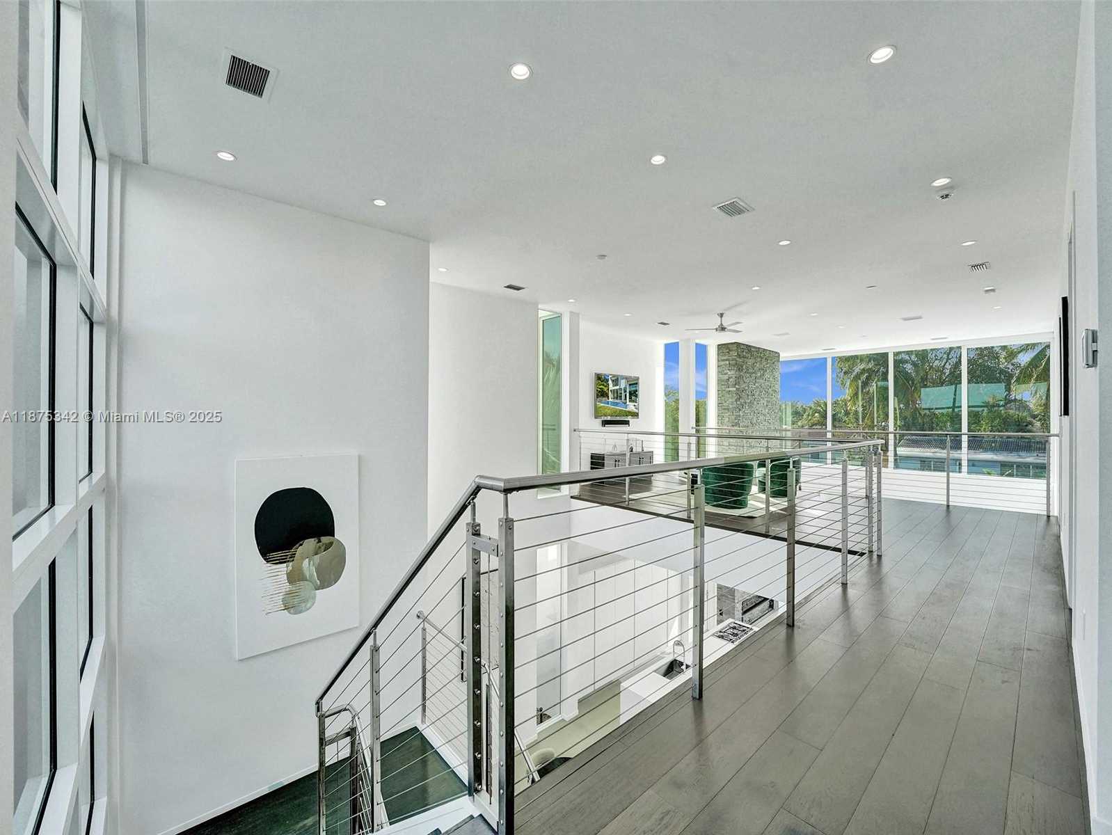 Small Image of 2217 NORTH EAST 17TH TER, Wilton Manors Number 33