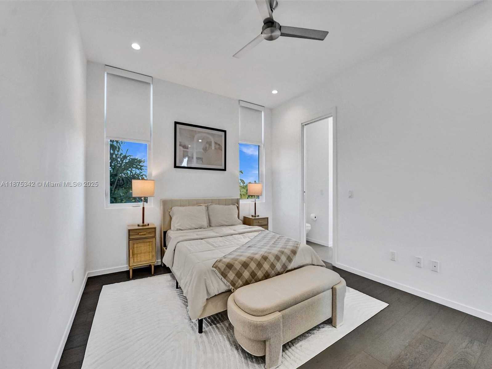 Small Image of 2217 NORTH EAST 17TH TER, Wilton Manors Number 46
