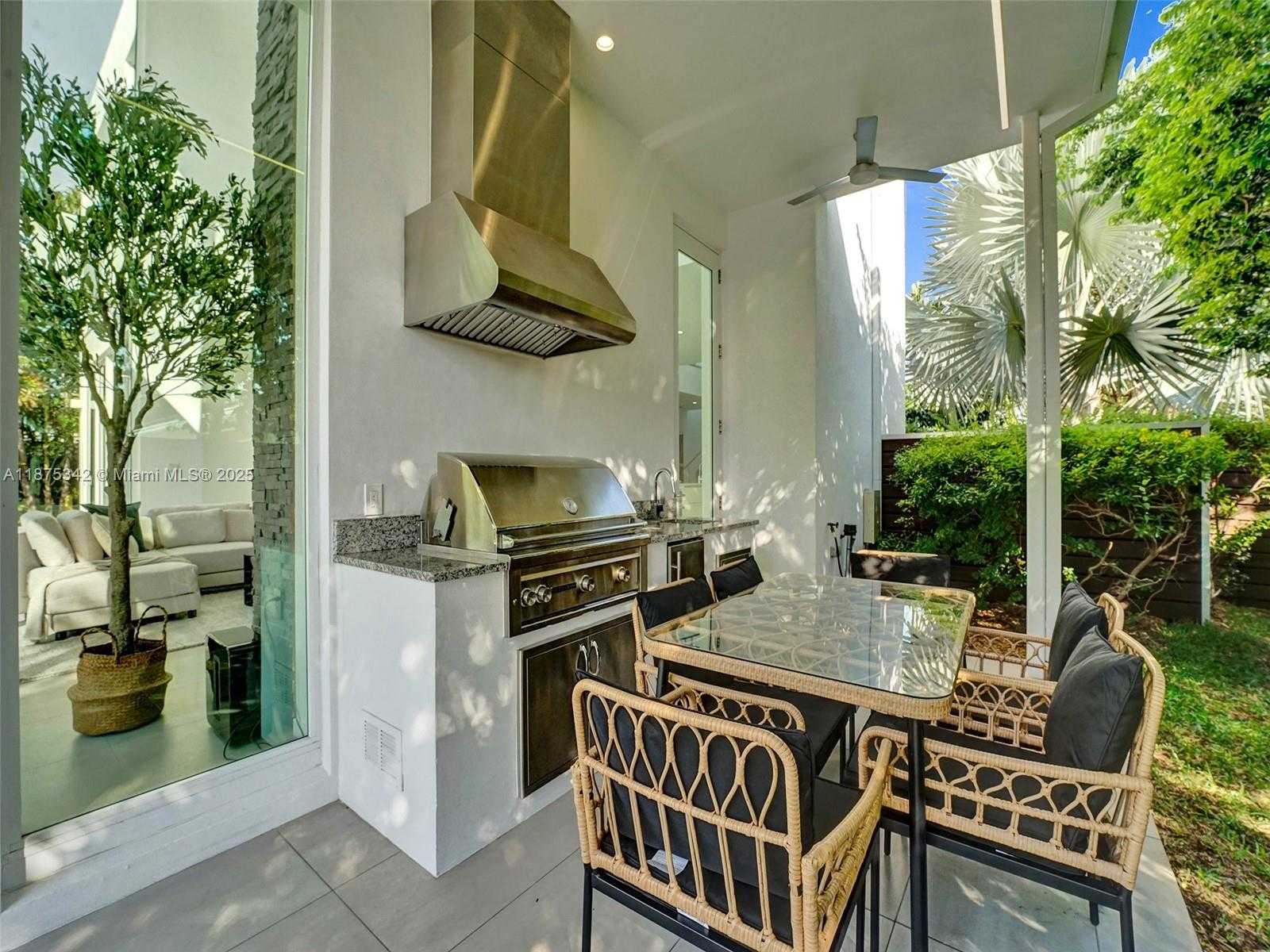 Small Image of 2217 NORTH EAST 17TH TER, Wilton Manors Number 62