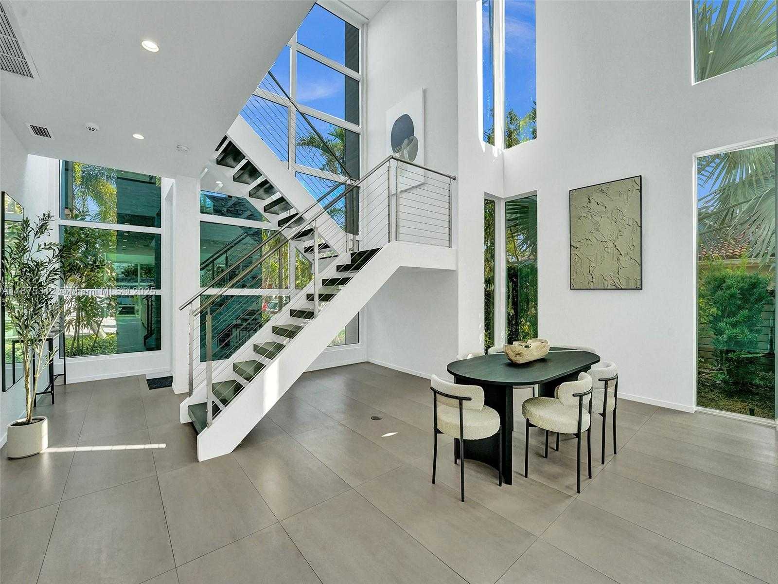 Small Image of 2217 NORTH EAST 17TH TER, Wilton Manors Number 8