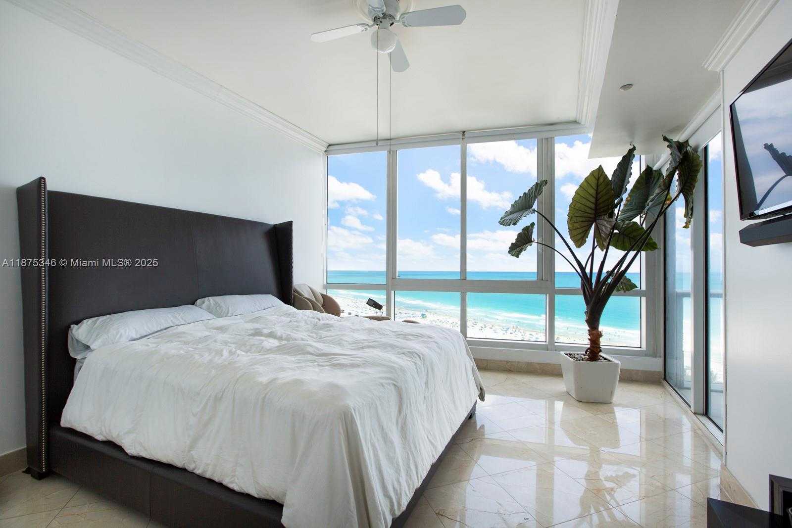 Small Image of 100 SOUTH POINTE DR #1508, Miami Beach Number 14