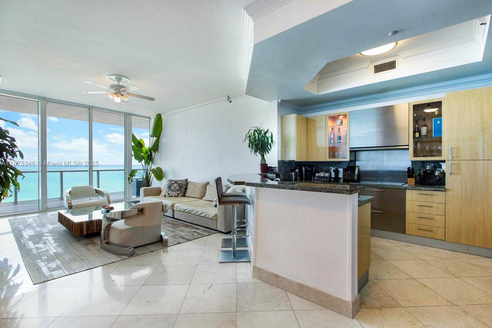 Small Image of 100 SOUTH POINTE DR #1508, Miami Beach Number 2