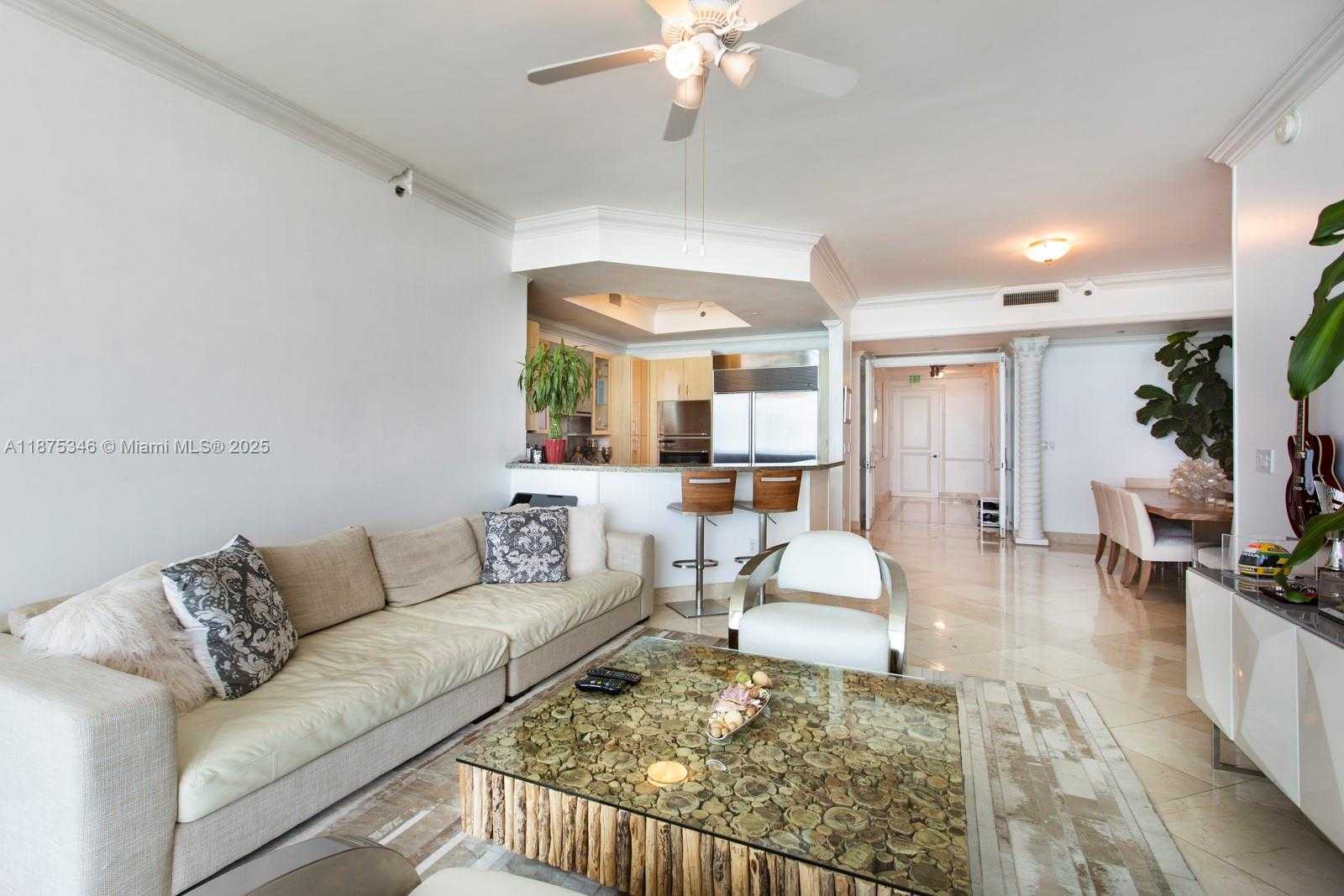 Small Image of 100 SOUTH POINTE DR #1508, Miami Beach Number 9