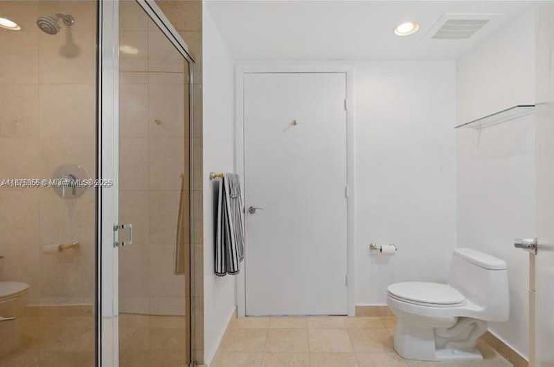 Small Image of 1830 SOUTH OCEAN DR #3308, Hallandale Beach Number 13