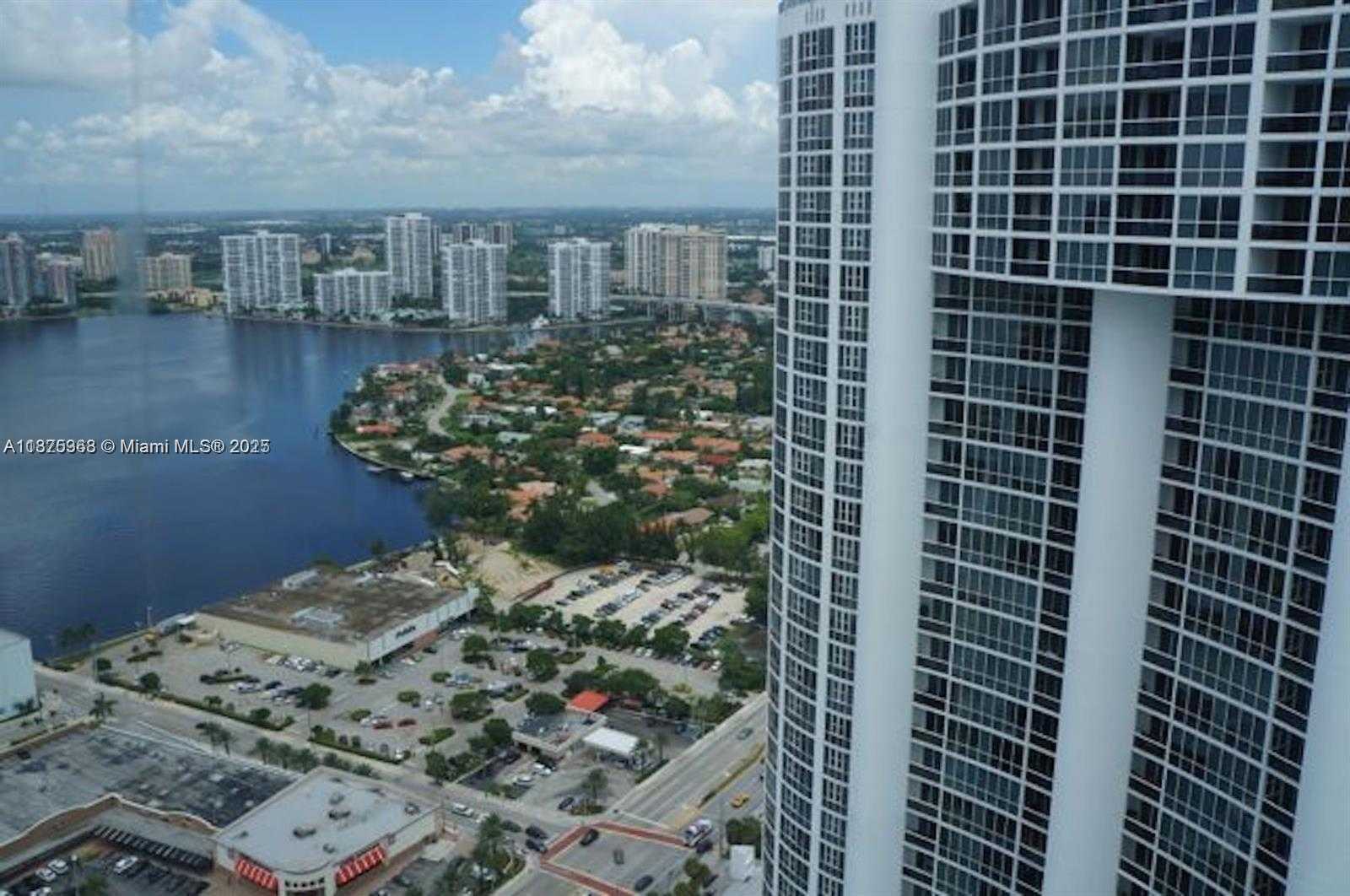 Small Image of 18101 COLLINS AVE #5208, Sunny Isles Beach Number 7