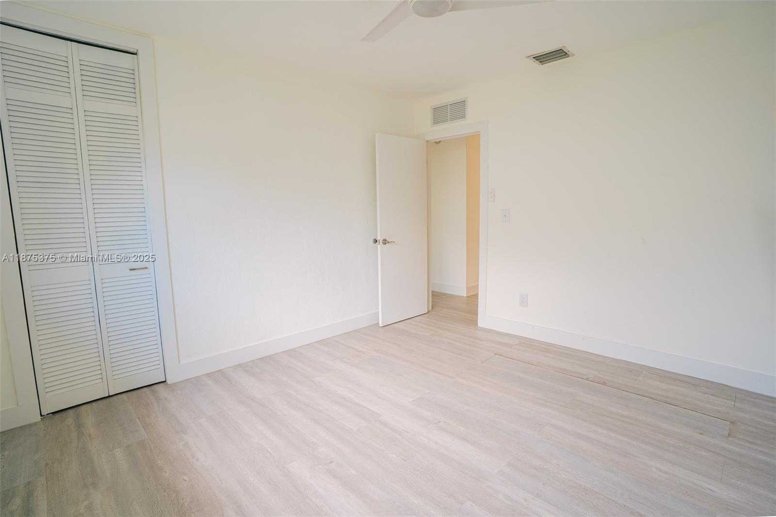 Small Image of 8251 SOUTH WEST 30TH ST, Miami Number 17