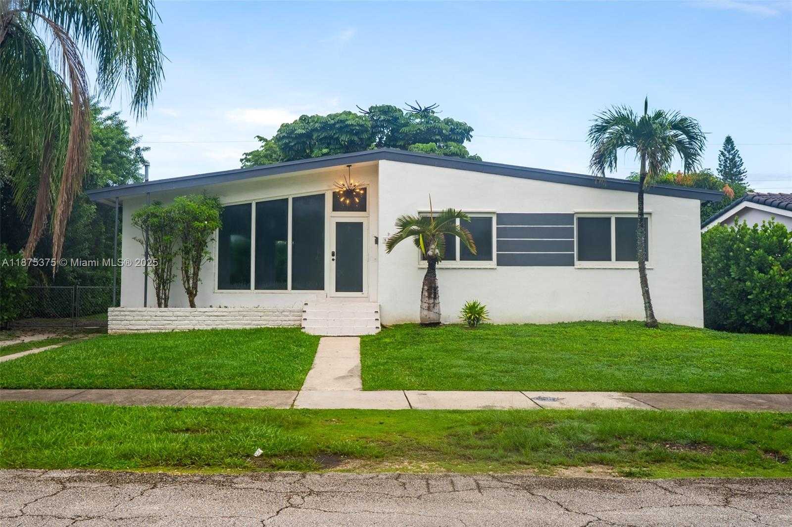 Small Image of 8251 SOUTH WEST 30TH ST, Miami Number 2