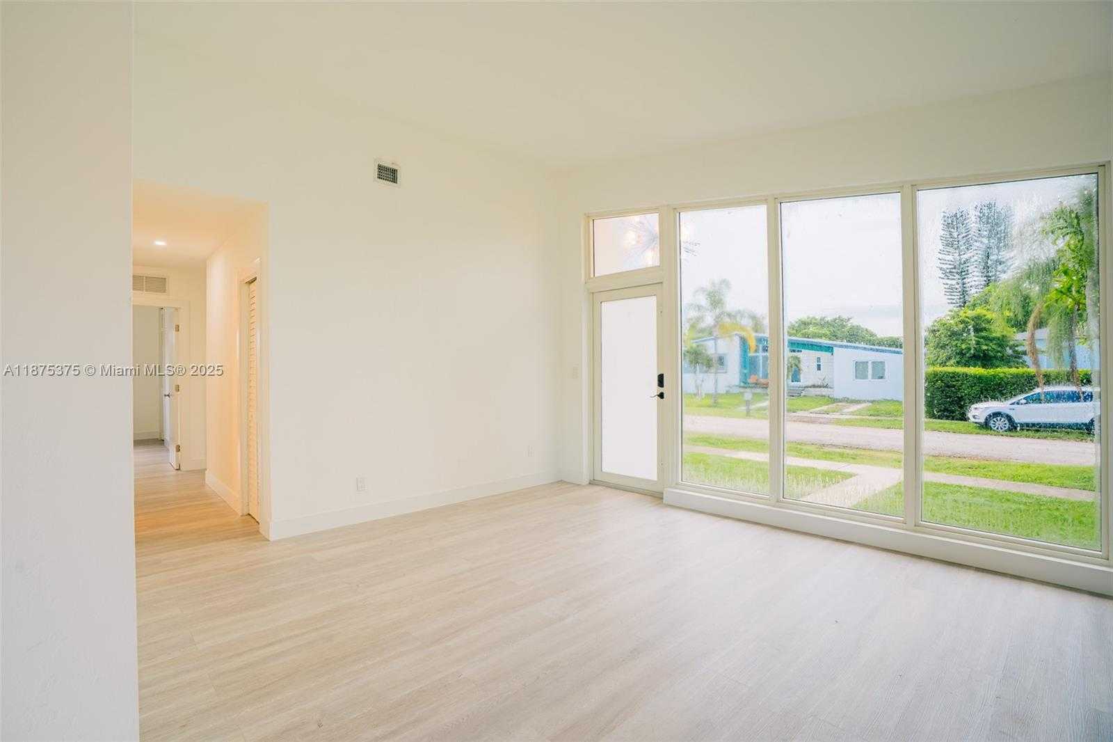 Small Image of 8251 SOUTH WEST 30TH ST, Miami Number 3
