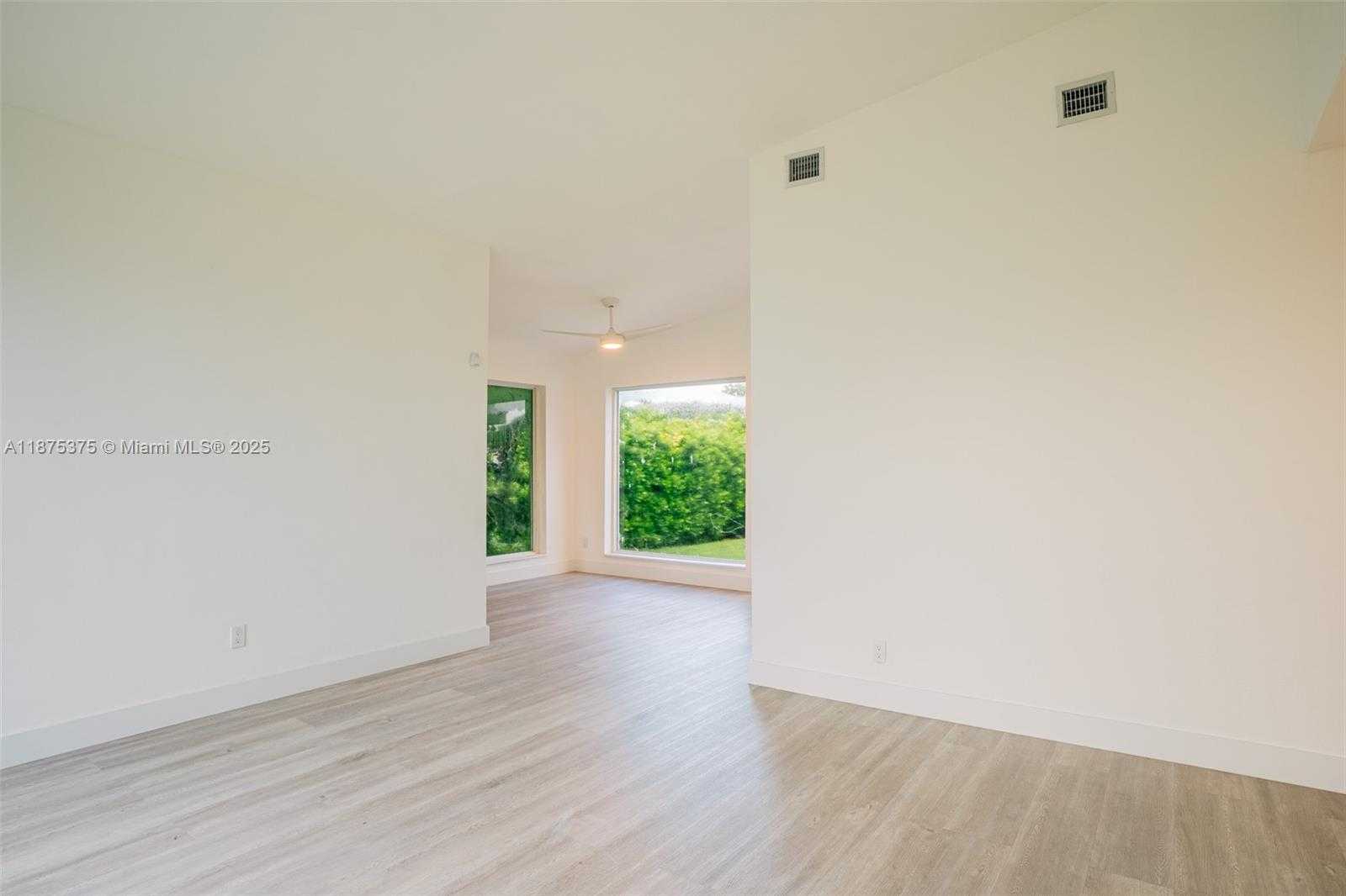 Small Image of 8251 SOUTH WEST 30TH ST, Miami Number 5