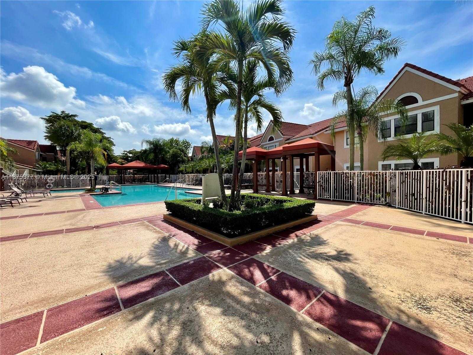 Small Image of 15591 SOUTH WEST 105TH TER #527, Miami Number 23