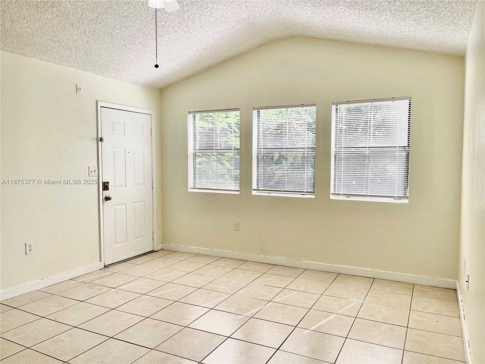 Small Image of 15591 SOUTH WEST 105TH TER #527, Miami Number 5