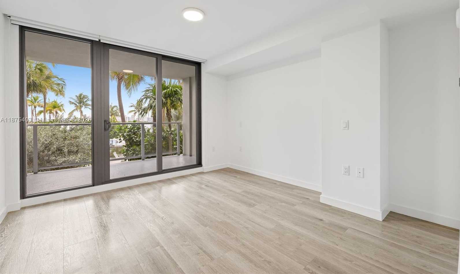 Small Image of 1500 BAY RD #N-0106, Miami Beach Number 19