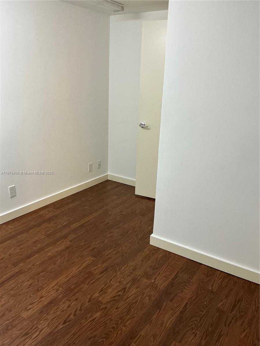 Small Image of 10155 COLLINS AVE #303, Bal Harbour Number 20