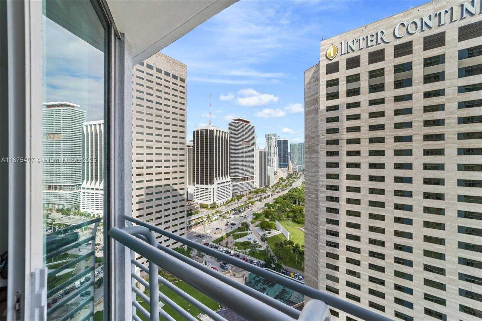 Small Image of 335 Biscayne Blvd, Miami, FL 33132, USA Number 11