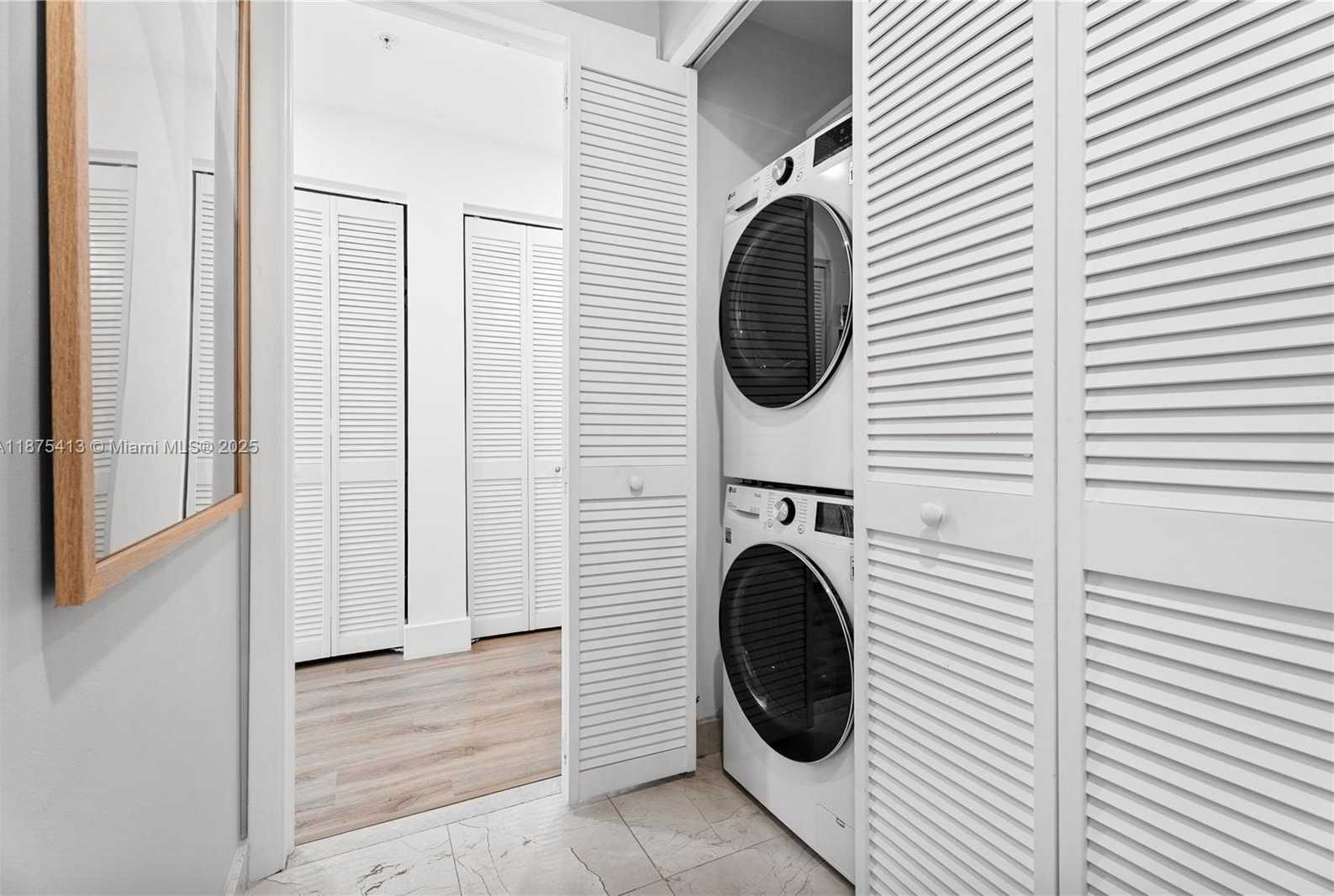 Small Image of 801 BRICKELL KEY BLVD #1009, Miami Number 13