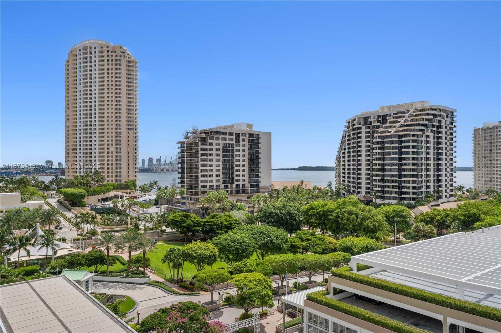 Small Image of 801 BRICKELL KEY BLVD #1009, Miami Number 3