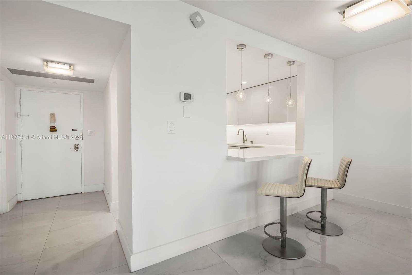 Small Image of 5401 COLLINS AVE #1231, Miami Beach Number 21