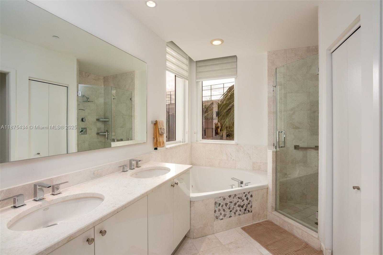 Small Image of 901 BRICKELL KEY BLVD #509, Miami Number 14