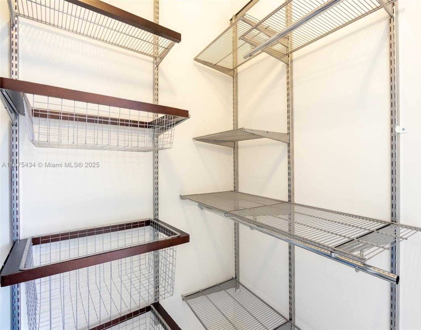 Small Image of 901 BRICKELL KEY BLVD #509, Miami Number 17