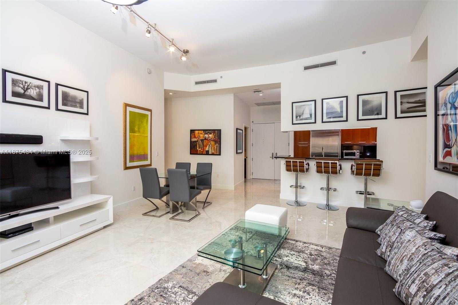 Small Image of 901 BRICKELL KEY BLVD #509, Miami Number 4