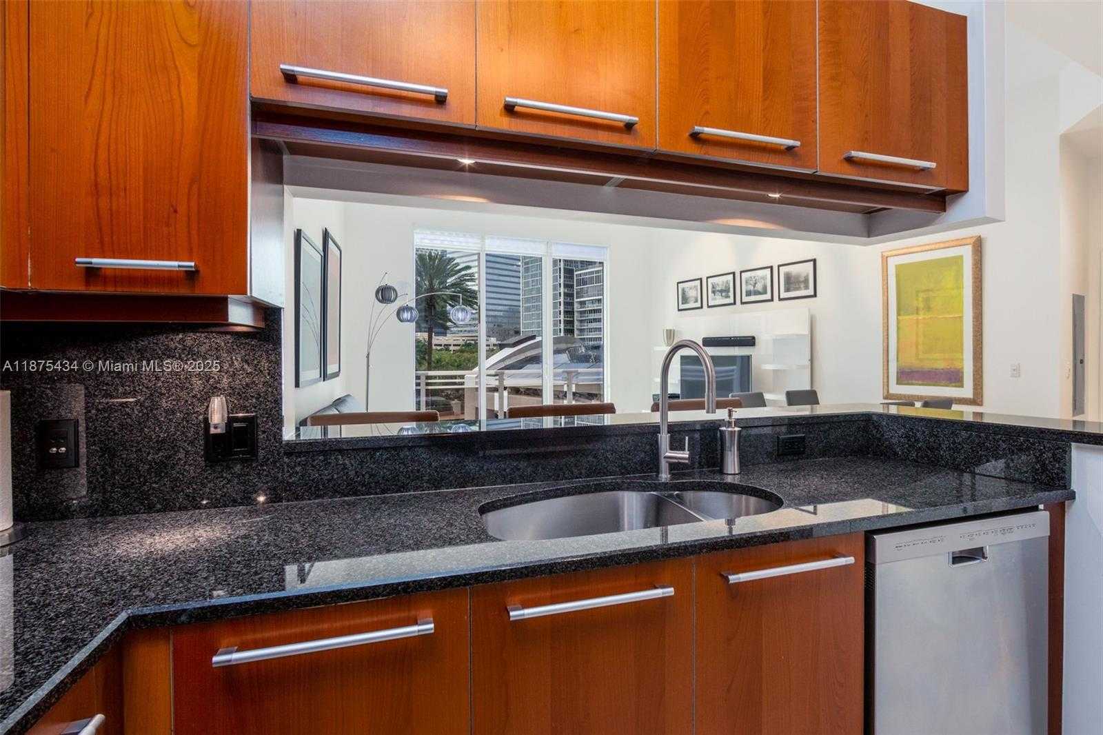 Small Image of 901 BRICKELL KEY BLVD #509, Miami Number 6