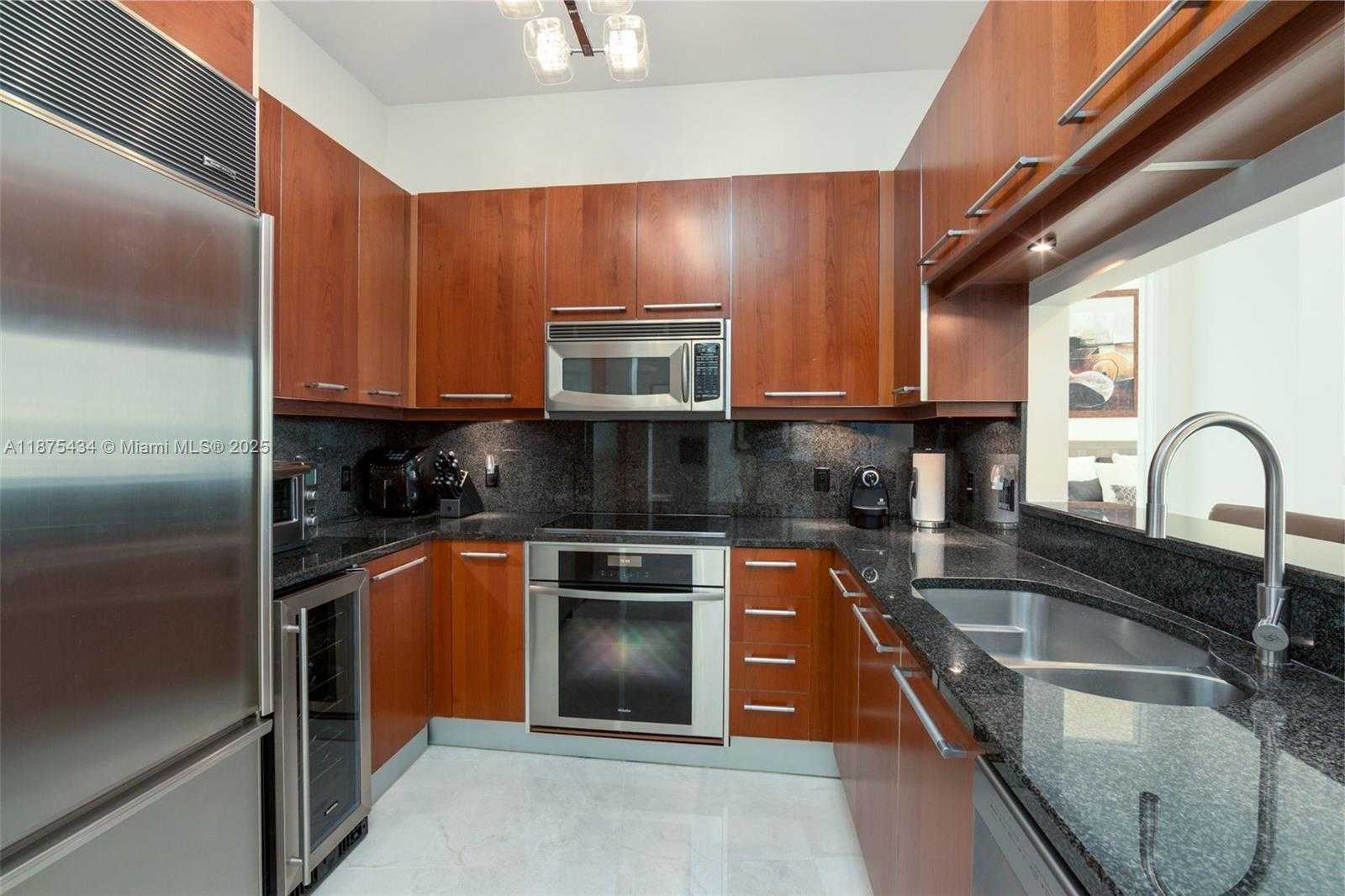 Small Image of 901 BRICKELL KEY BLVD #509, Miami Number 7